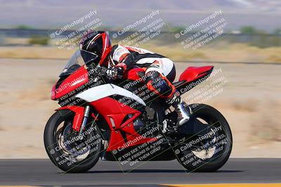 media/Oct-09-2022-SoCal Trackdays (Sun) [[95640aeeb6]]/Turn 3 (930am)/